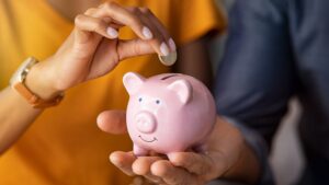 saving money istock 1223342144 e1610399281761